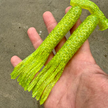 Load image into Gallery viewer, 6" Big Bertha Tube Mold w/ Pre-Cut Tails