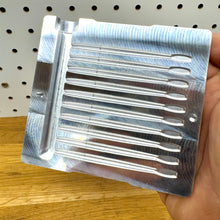 Load image into Gallery viewer, 3" Trout Worm Mold (Smooth Body)