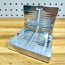 Load image into Gallery viewer, 1" Spike Grub Mold