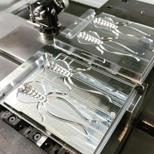 Load image into Gallery viewer, JellyGrub 4" Mold