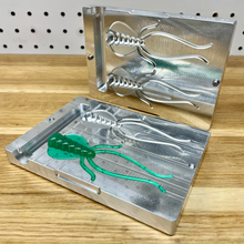 Load image into Gallery viewer, JellyGrub 4" Mold