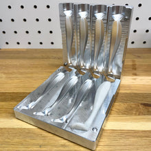 Load image into Gallery viewer, 3.5" Swimbait Mold (Smooth Body)