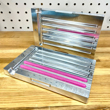 Load image into Gallery viewer, 5" Taffy Worm Mold