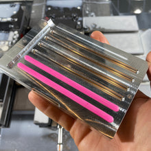 Load image into Gallery viewer, 5" Taffy Worm Mold