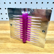 Load image into Gallery viewer, 1" Spike Grub Mold
